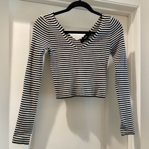 Forever 21 long sleeve crop top